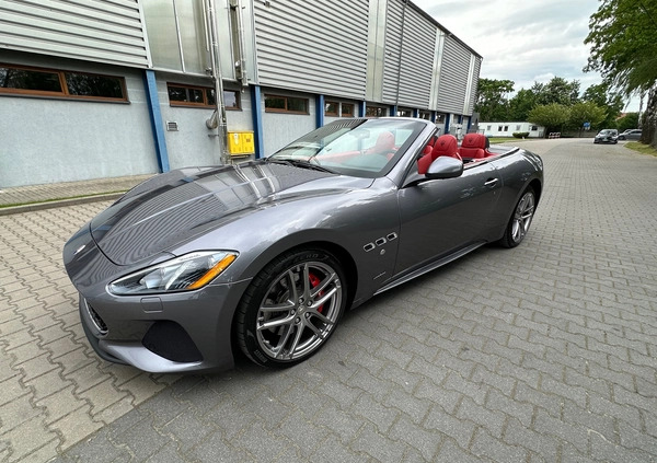 Maserati GranCabrio cena 499900 przebieg: 19600, rok produkcji 2019 z Poznań małe 466